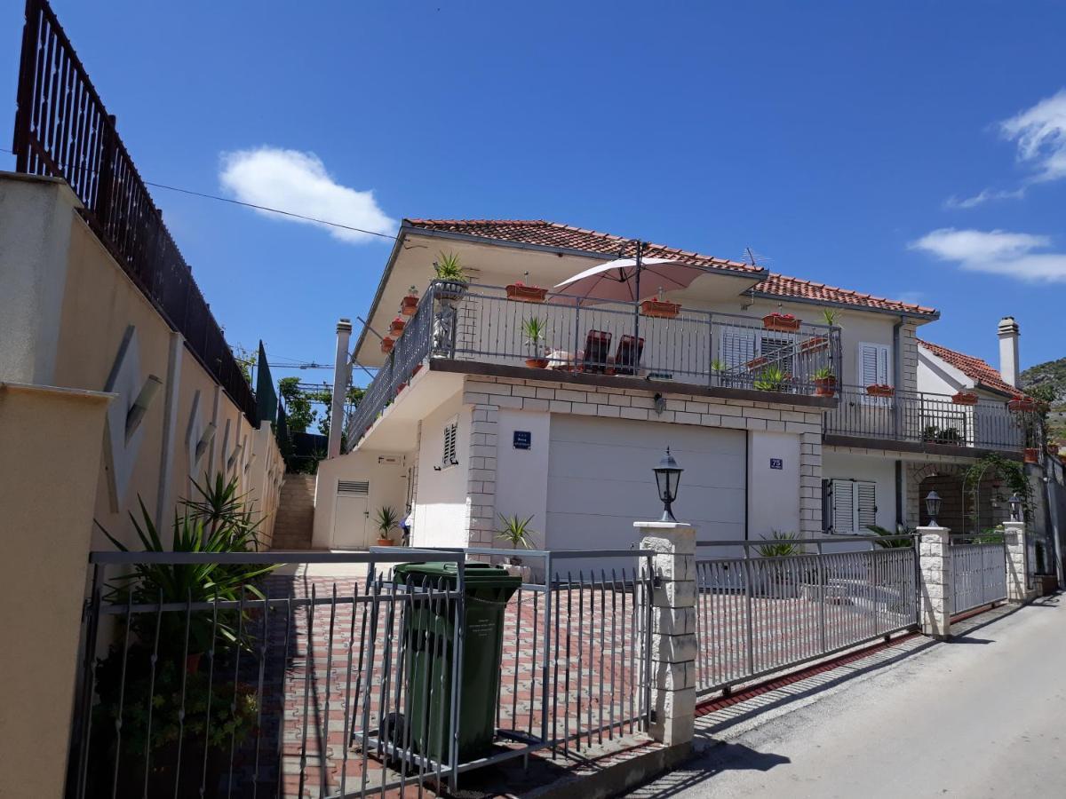 Quality Vila "Comfort" Trogir Exterior photo